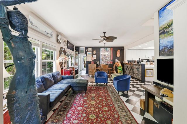 1120 G St, Sacramento, CA 95814