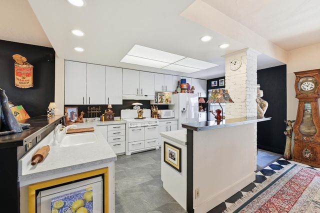 1120 G St, Sacramento, CA 95814