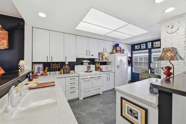 1120 G St, Sacramento, CA 95814
