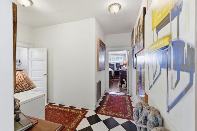1120 G St, Sacramento, CA 95814