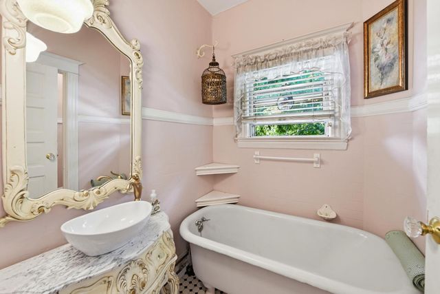 1120 G St, Sacramento, CA 95814
