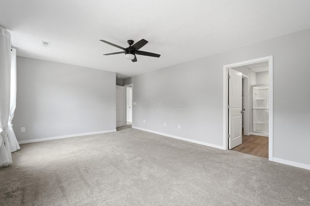384 Kells Court E, Newark, OH 43055