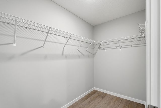 384 Kells Court E, Newark, OH 43055