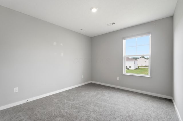 384 Kells Court E, Newark, OH 43055