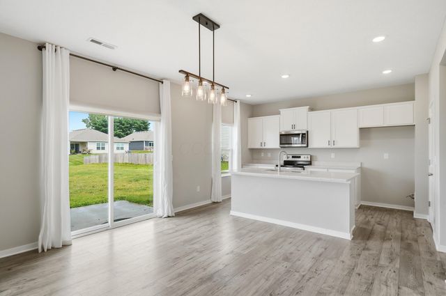 384 Kells Court E, Newark, OH 43055
