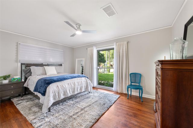 1404 Justin LN, Austin, TX 78757