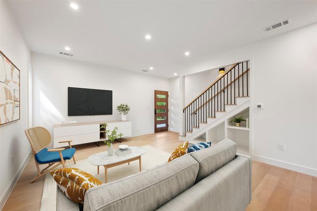 1404 Justin LN, Austin, TX 78757