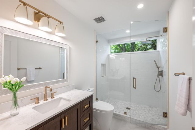 1404 Justin LN, Austin, TX 78757