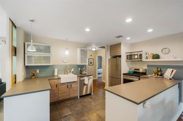 1404 Justin LN, Austin, TX 78757