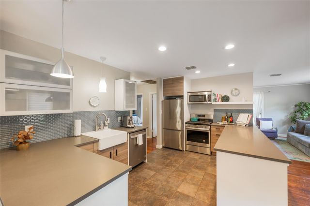 1404 Justin LN, Austin, TX 78757