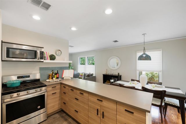 1404 Justin LN, Austin, TX 78757