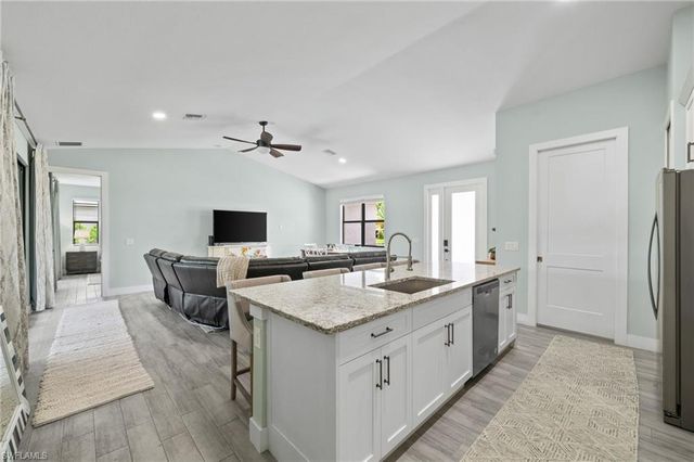 4657 Key Largo LN, Bonita Springs, FL 34134