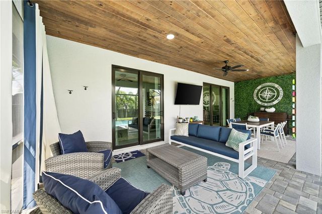 4657 Key Largo LN, Bonita Springs, FL 34134