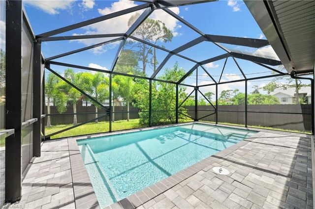 4657 Key Largo LN, Bonita Springs, FL 34134