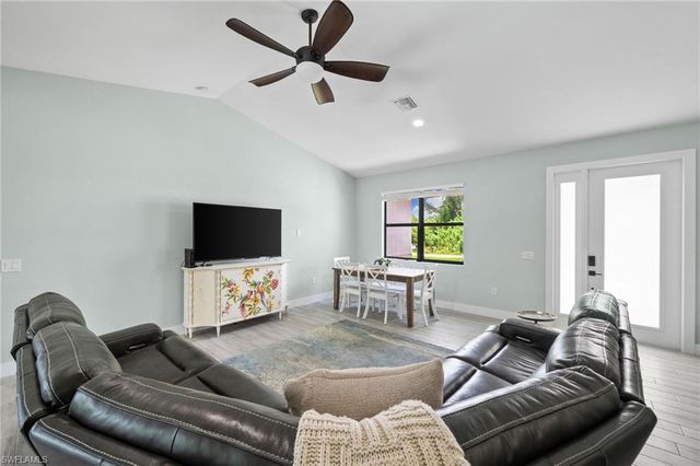 4657 Key Largo LN, Bonita Springs, FL 34134