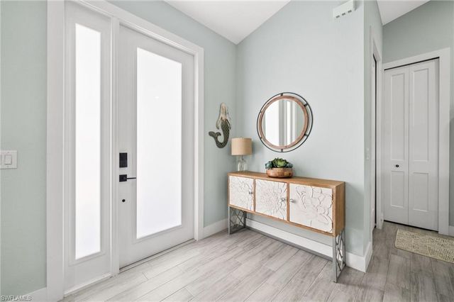 4657 Key Largo LN, Bonita Springs, FL 34134