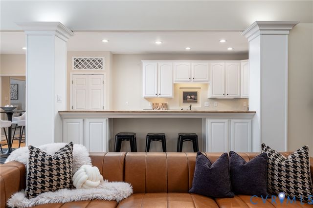 7238 Rural Point Rd, Mechanicsville, VA 23116