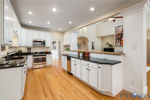 7238 Rural Point Rd, Mechanicsville, VA 23116