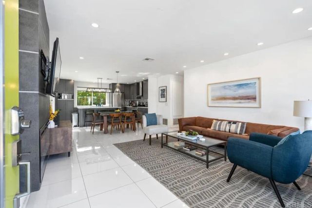 2631 N Chuperosa, Palm Springs, CA 92262