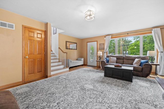 613 Parish STREET, Delavan, WI 53115