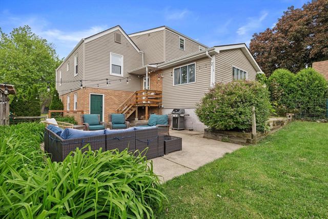 613 Parish STREET, Delavan, WI 53115