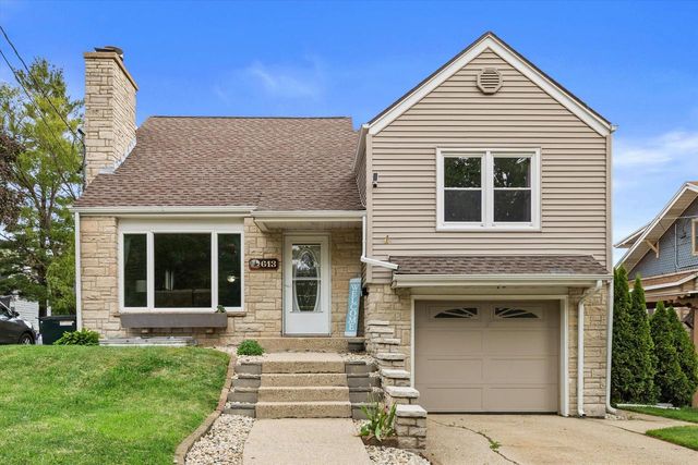 613 Parish STREET, Delavan, WI 53115