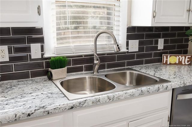 5713 Waldwick Road, Fayetteville, NC 28311