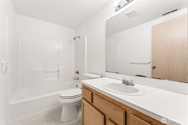 7516 Magnolia Court SE, Lacey, WA 98503