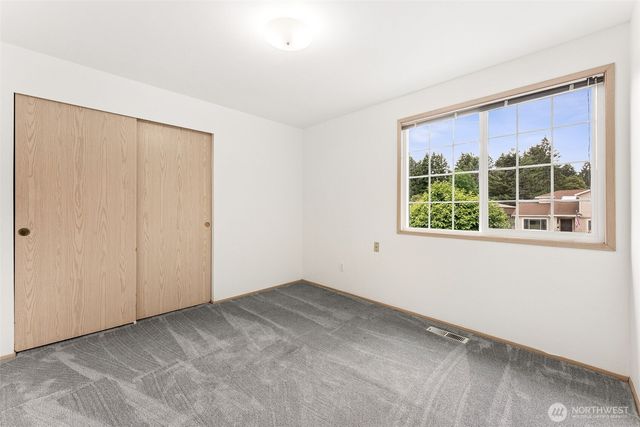 7516 Magnolia Court SE, Lacey, WA 98503