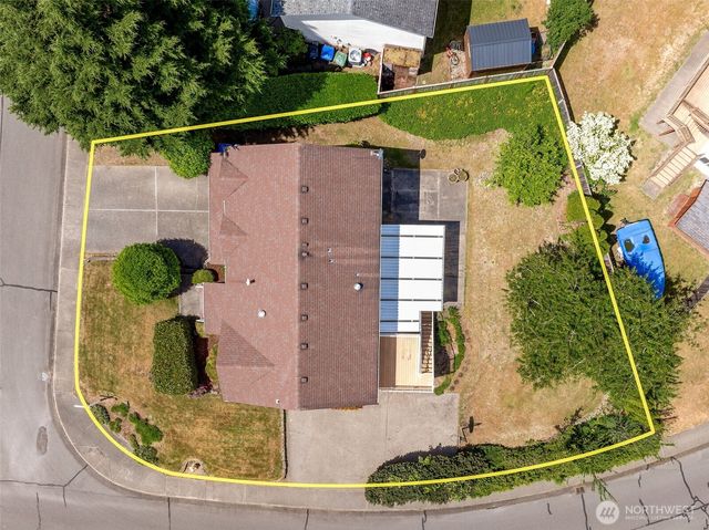 7516 Magnolia Court SE, Lacey, WA 98503