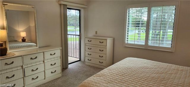 221 Fox Glen DR 2207, Naples, FL 34104