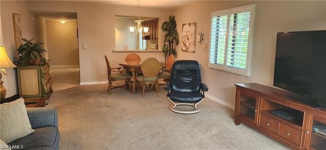 221 Fox Glen DR 2207, Naples, FL 34104
