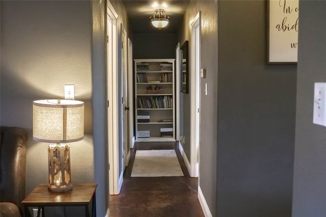 2220 N Village Drive, Bonham, TX 75418