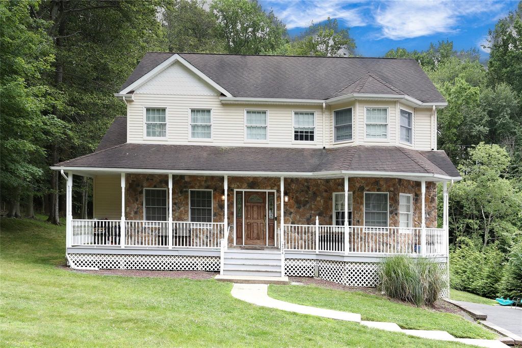 224 N Highland Avenue, Pearl River, NY 10965