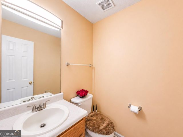 6049 Hitt Lake Trail, Stone Mountain, GA 30087