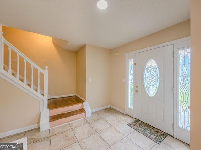 6049 Hitt Lake Trail, Stone Mountain, GA 30087
