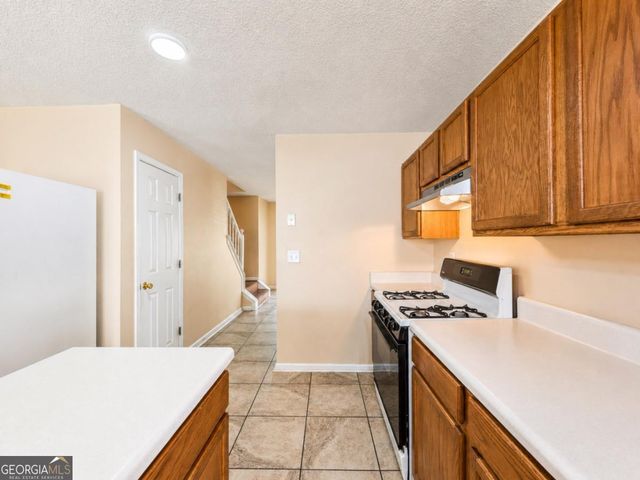 6049 Hitt Lake Trail, Stone Mountain, GA 30087