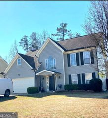 680 Paces Woods Court, Lawrenceville, GA 30044