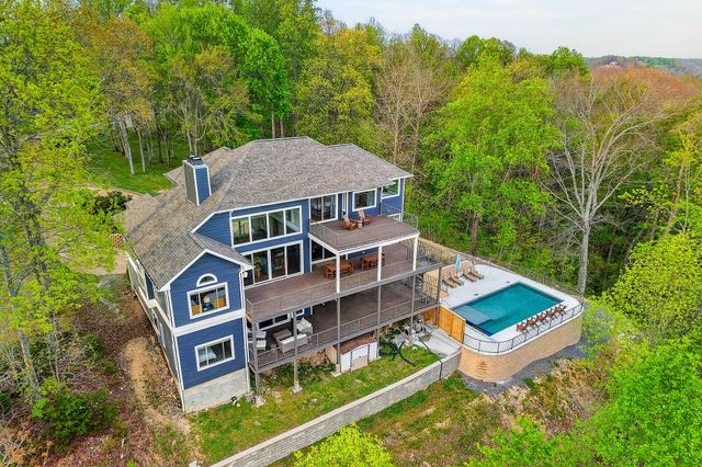 1853 Lafever Ridge Rd, Silver Point, TN 38582