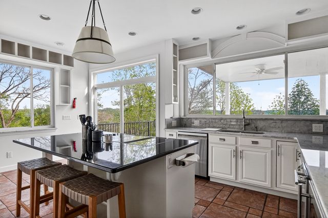 1853 Lafever Ridge Rd, Silver Point, TN 38582