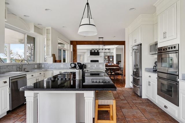 1853 Lafever Ridge Rd, Silver Point, TN 38582