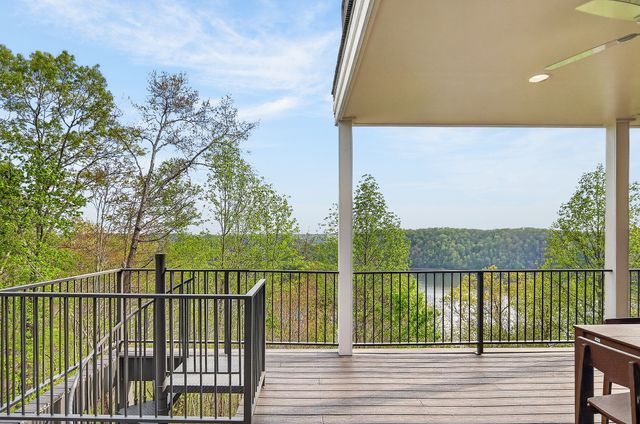 1853 Lafever Ridge Rd, Silver Point, TN 38582