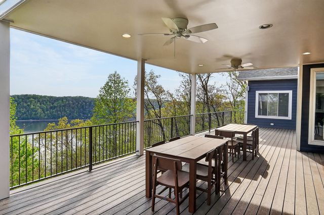 1853 Lafever Ridge Rd, Silver Point, TN 38582