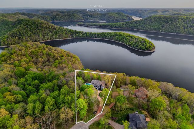 1853 Lafever Ridge Rd, Silver Point, TN 38582