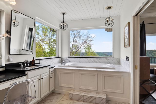 1853 Lafever Ridge Rd, Silver Point, TN 38582
