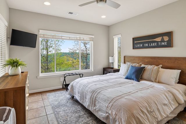 1853 Lafever Ridge Rd, Silver Point, TN 38582