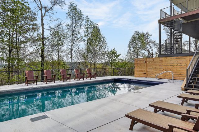 1853 Lafever Ridge Rd, Silver Point, TN 38582