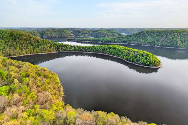 1853 Lafever Ridge Rd, Silver Point, TN 38582