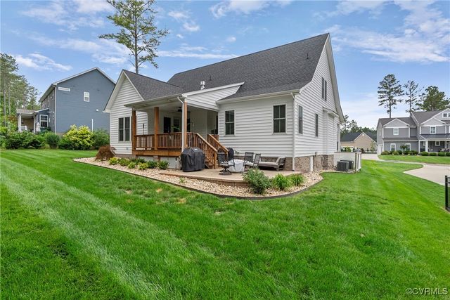16319 Aklers Pl, Moseley, VA 23832