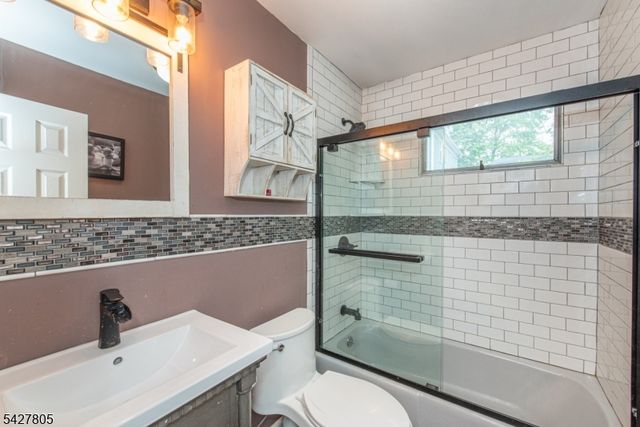 6 Ward Ave, Butler Boro, NJ 07405